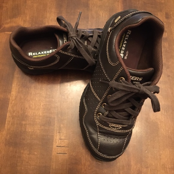 boys memory foam shoes